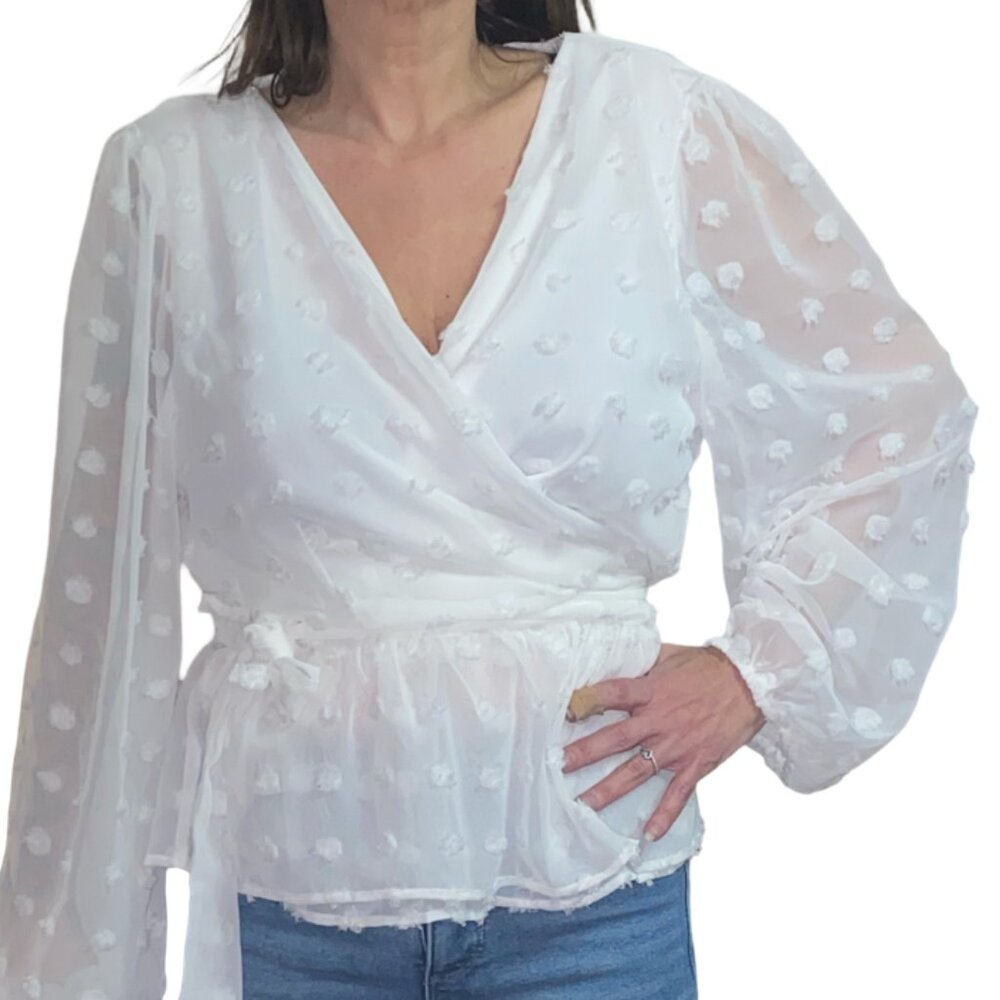 XL*LIV Los Angeles*White Long-Sleeve Wrap-Around Blouse